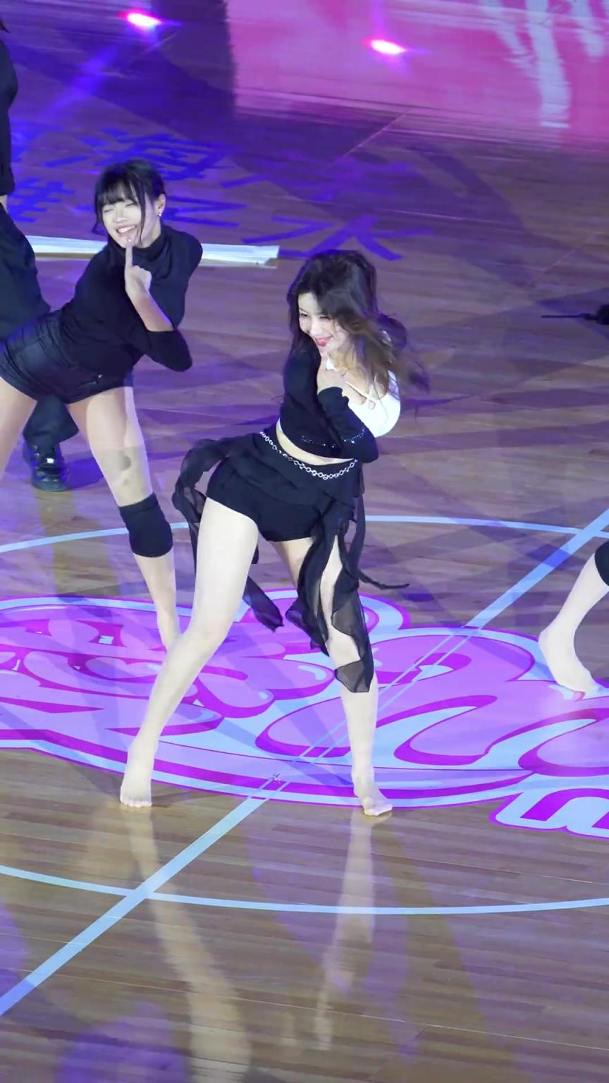 太顶了 如果笑容有等级，雅英这应该是满级吧？