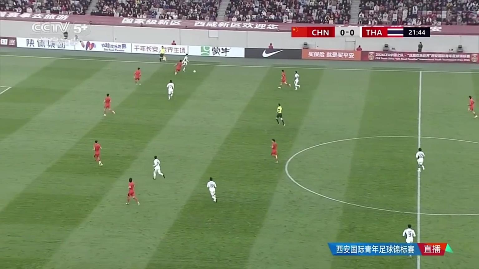 泰国世界波进球！解说：你不能说中国球员没防到位，这球太漂亮了