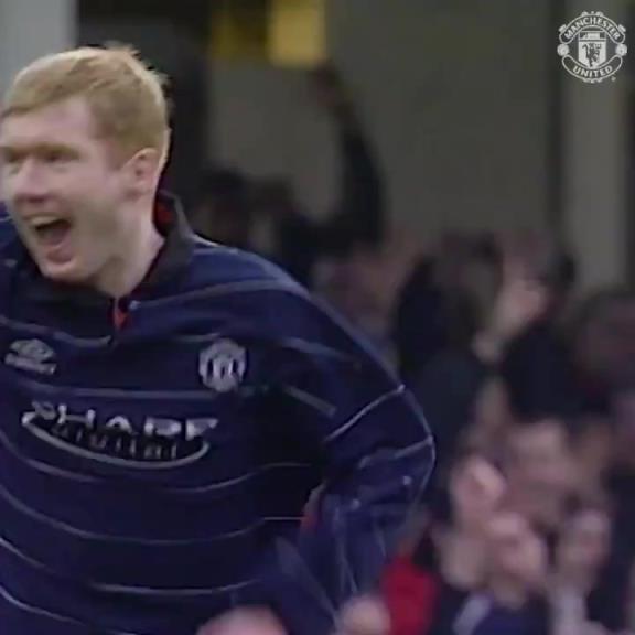 26年前神仙凌空！斯科尔斯和贝克汉姆给球迷留下了深刻的印象