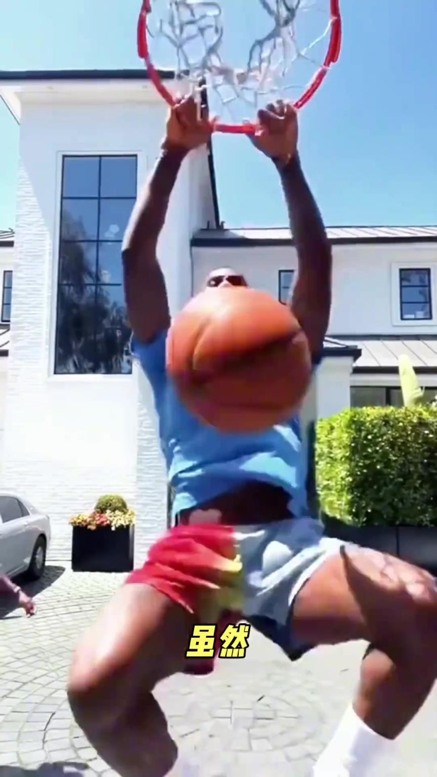 蕾哈娜为何会让勒布朗·詹姆斯触摸她的肚子？