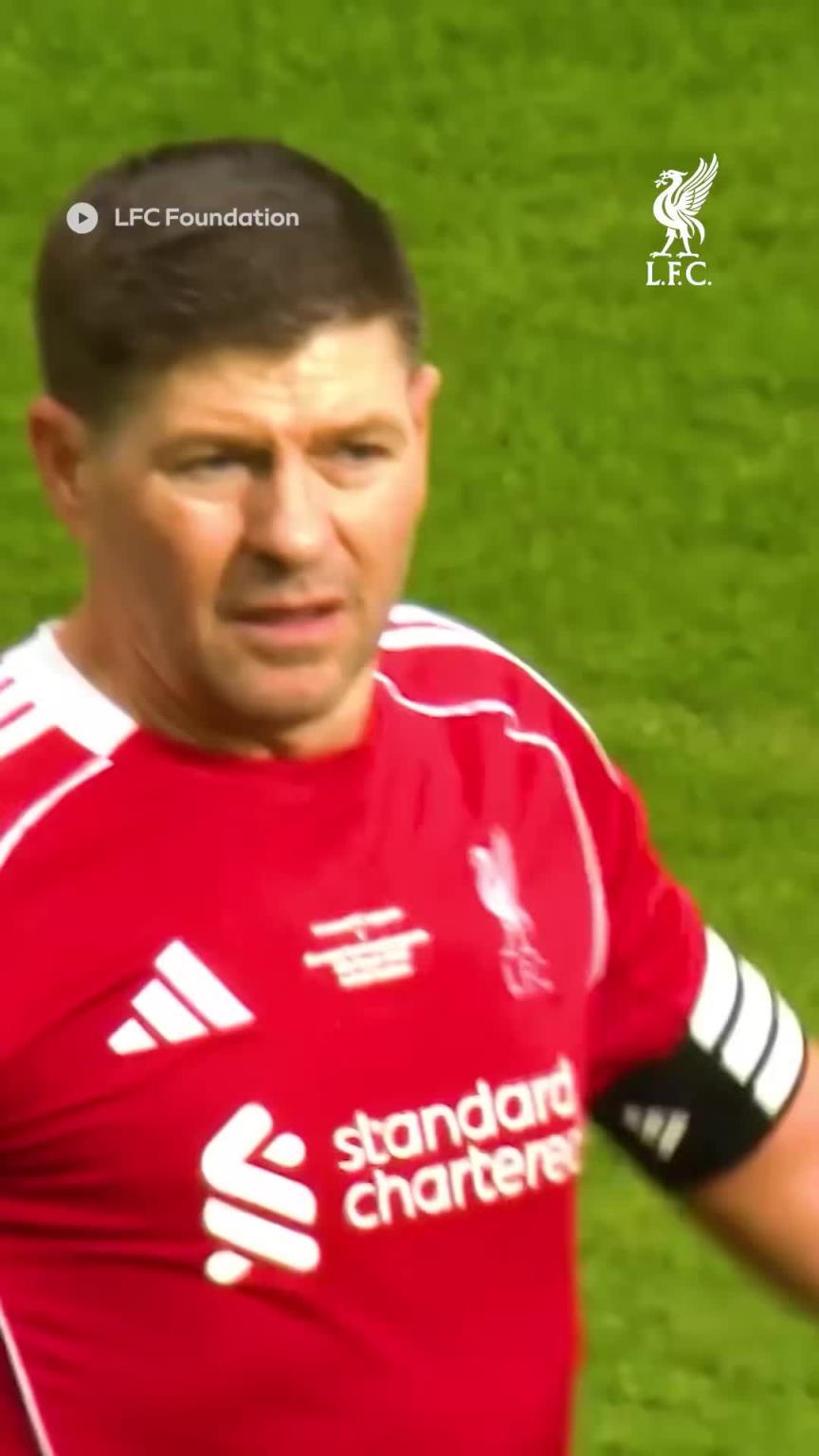 真的45岁了？杰拉德传奇赛上这视野，这脚法，真的太顶了！