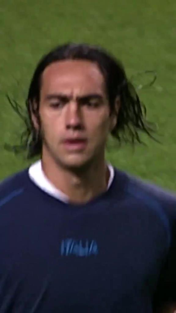 FIFA官方：2002年意大利队的造型真是别具一格