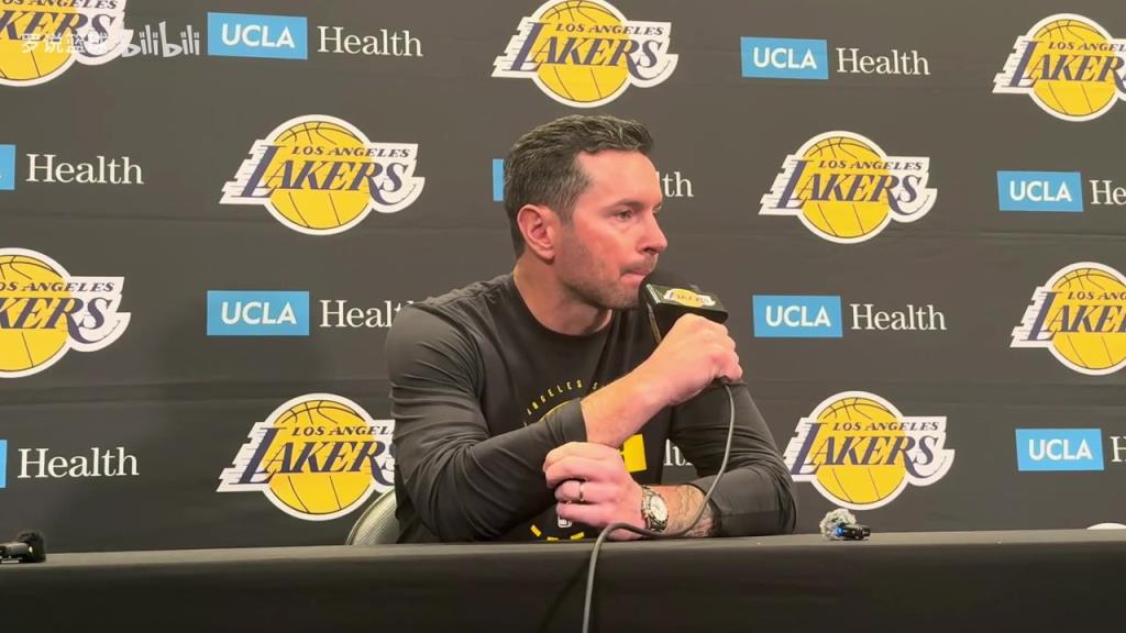 雷迪克：东契奇才是湖人的大巴司机！他继续发挥理应成为MVP！