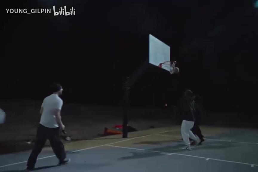 四旬老汉！说唱巨星J.Cole近期的野球！手感很柔和啊！