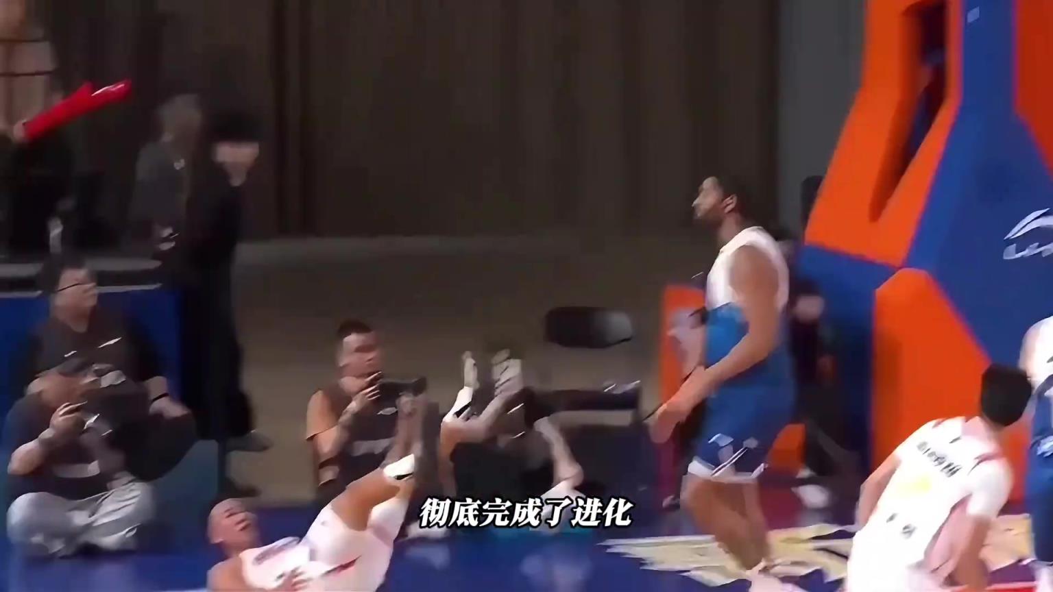 国产巴特勒果然名不虚传！如今贺希宁彻底进化成联盟最优秀的后卫